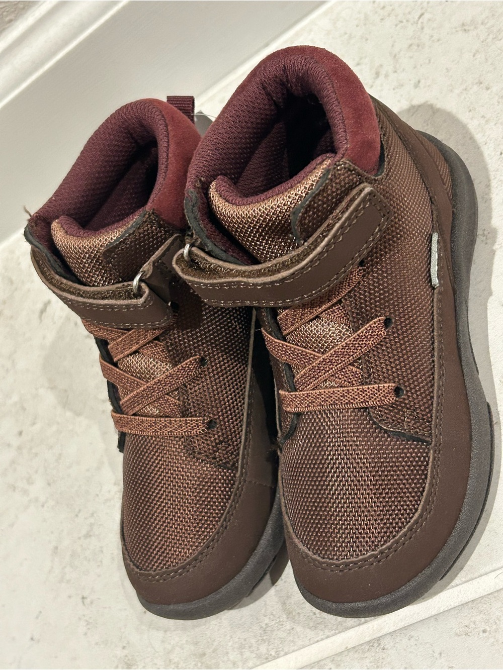 OshKosh B'Gosh Everplay Laurent Toddler Boys 9m size sneaker boots NWT